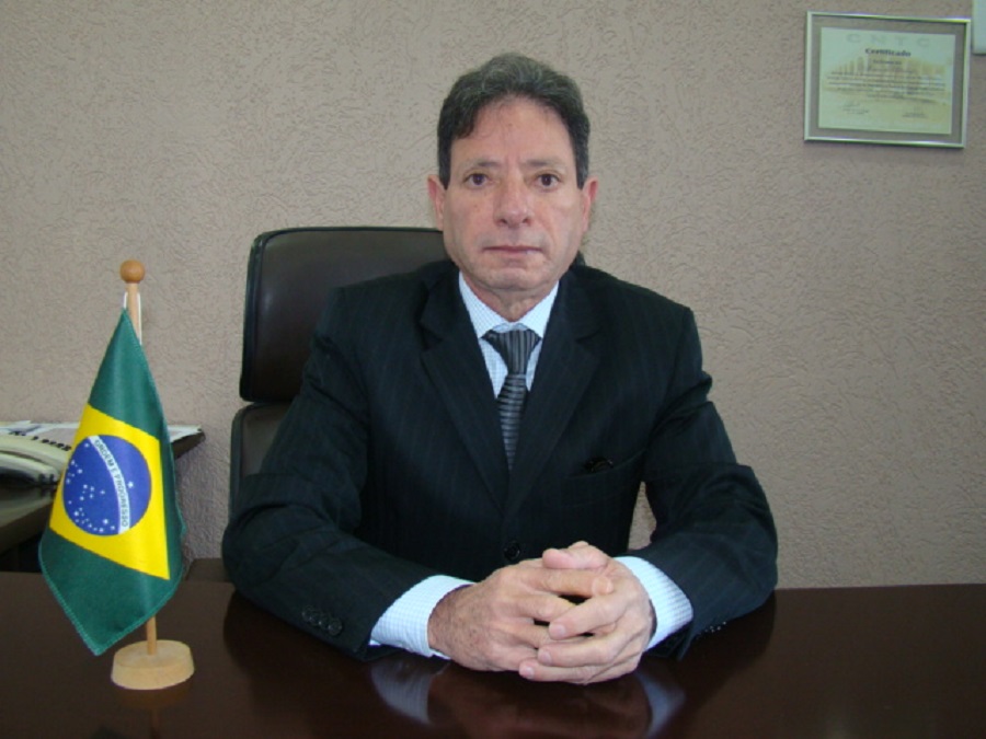 Diretor Presidente Mauro de Oliveira